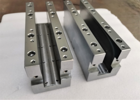 의학 장비 부품을 돌리는 CNC 부품을 기계화하는 SUS316L 스테인레스 강 CNC